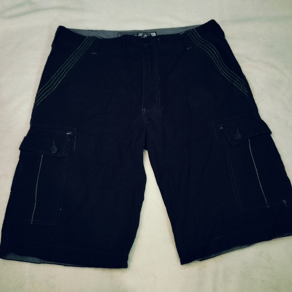 WearFirst Men's cargo shorts Size 38